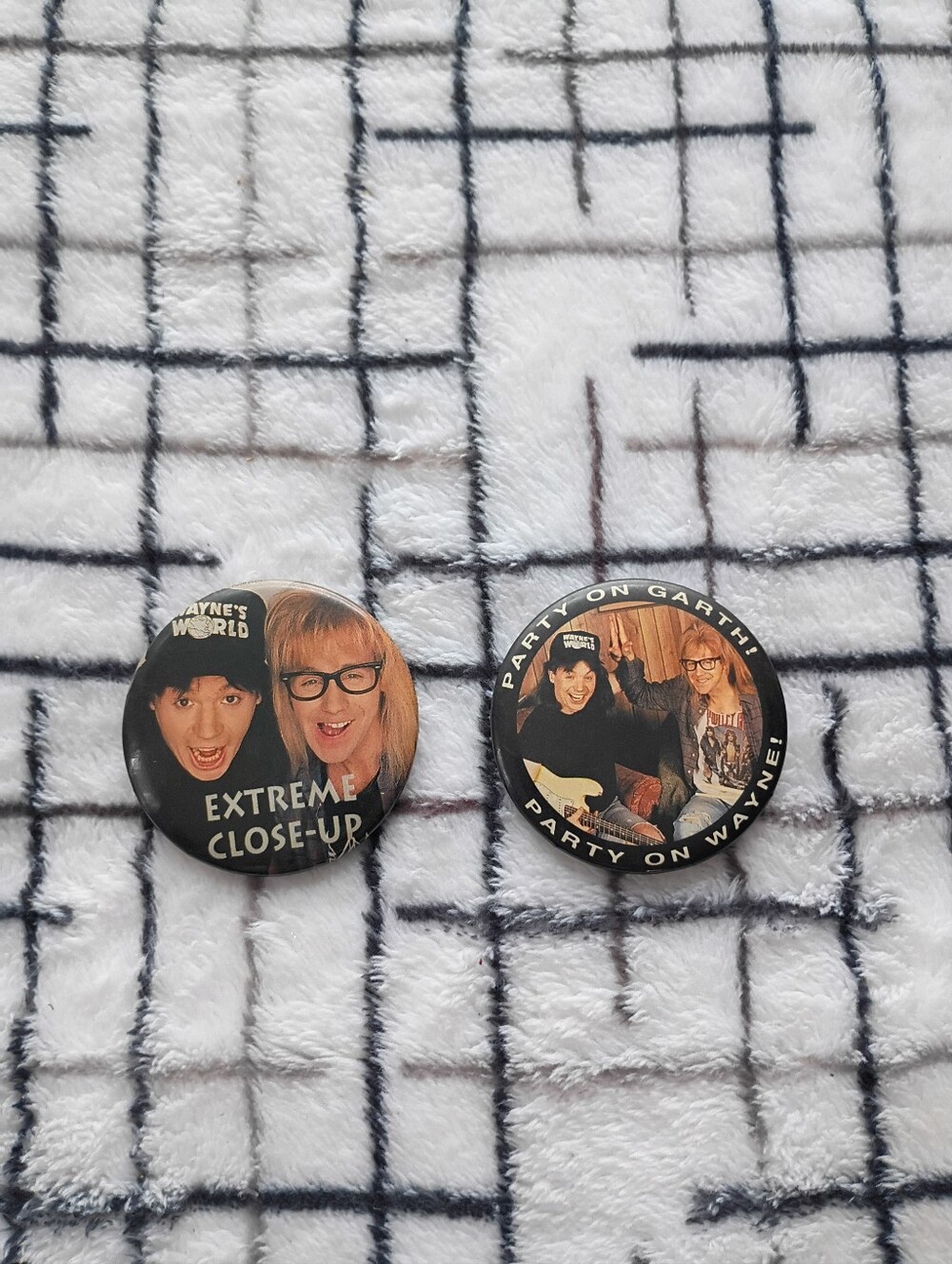 Wayne's World Collectible Pinback Buttons SET OF 2